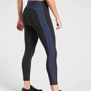 Athleta ultimate stash laser cut 7/8 leggings medium tall